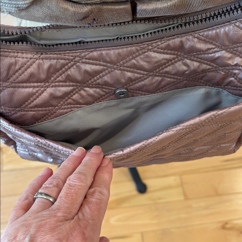 Baggallini Light pink mauve modern quilted nylon crossbody convertible RFID Bag - Picture 7 of 15